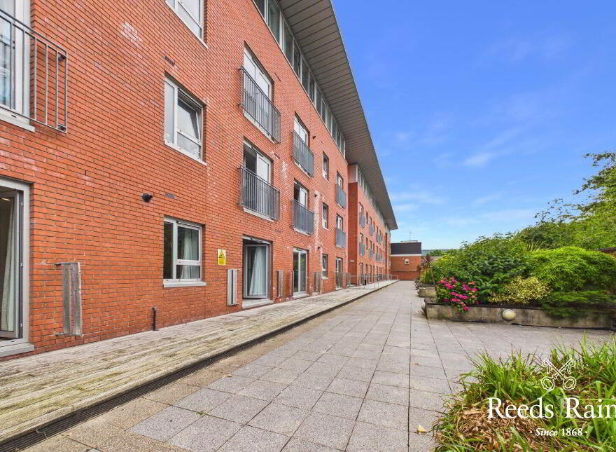 Flat 32 South Studios, 85 Tates Avenue, Belfast, Belfast, BT9 7BS
