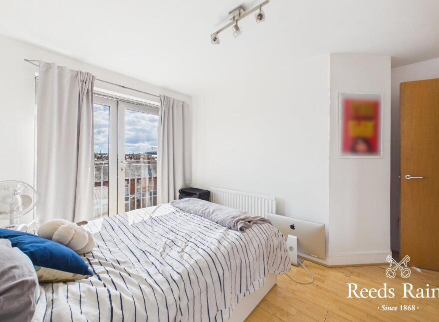 Flat 32 South Studios, 85 Tates Avenue, Belfast, Belfast, BT9 7BS