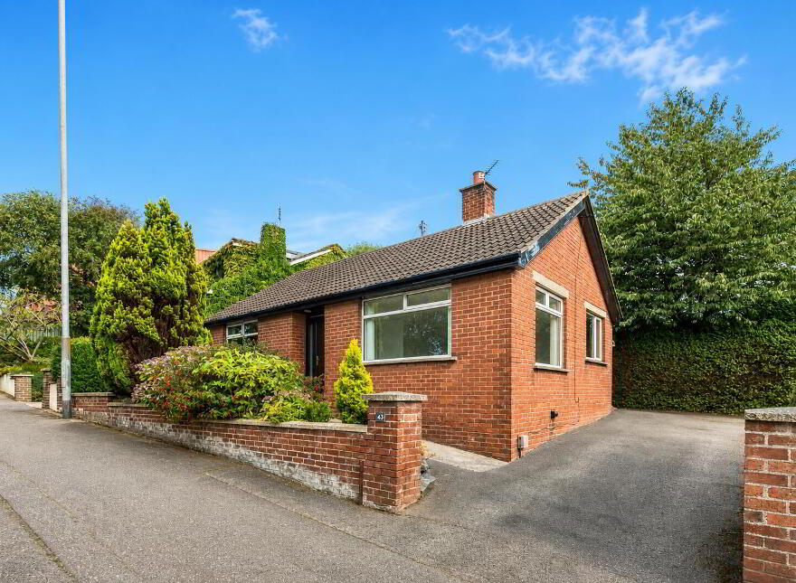 43 Donaghadee Road, Newtownards, BT23 7HB