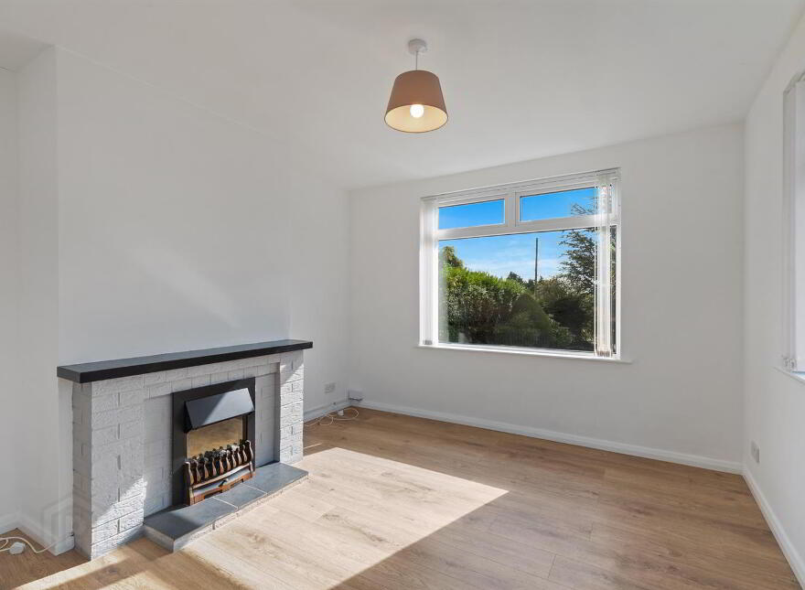 43 Donaghadee Road, Newtownards, BT23 7HB