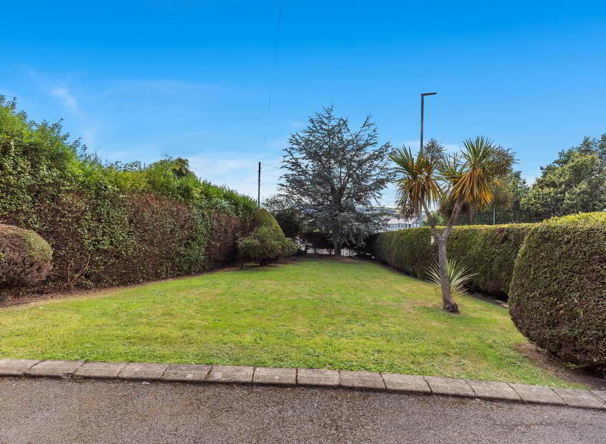 43 Donaghadee Road, Newtownards, BT23 7HB