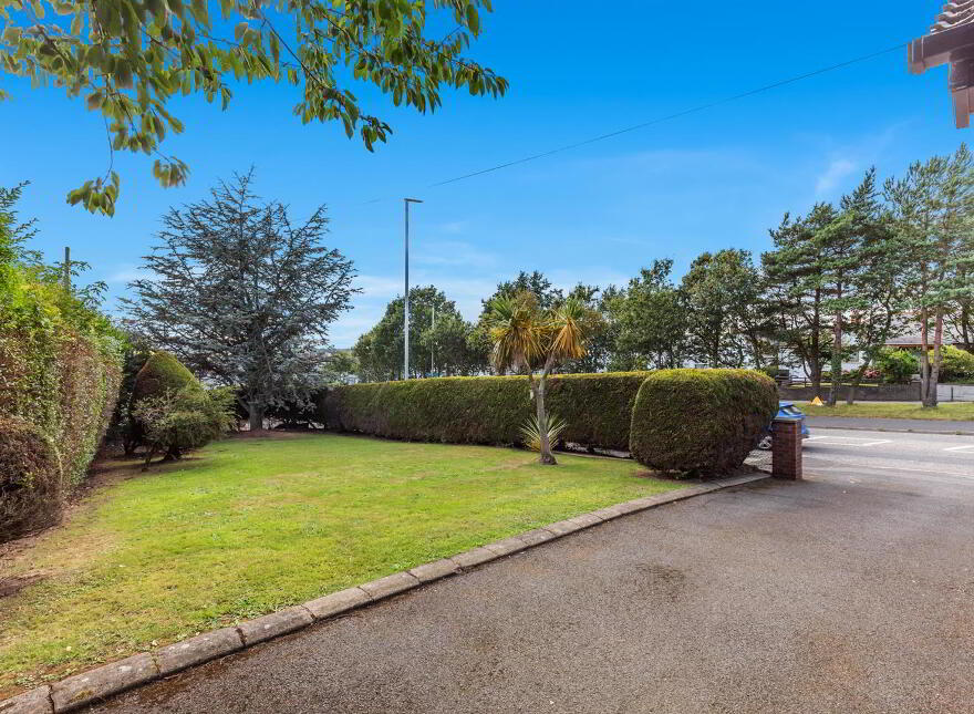 43 Donaghadee Road, Newtownards, BT23 7HB