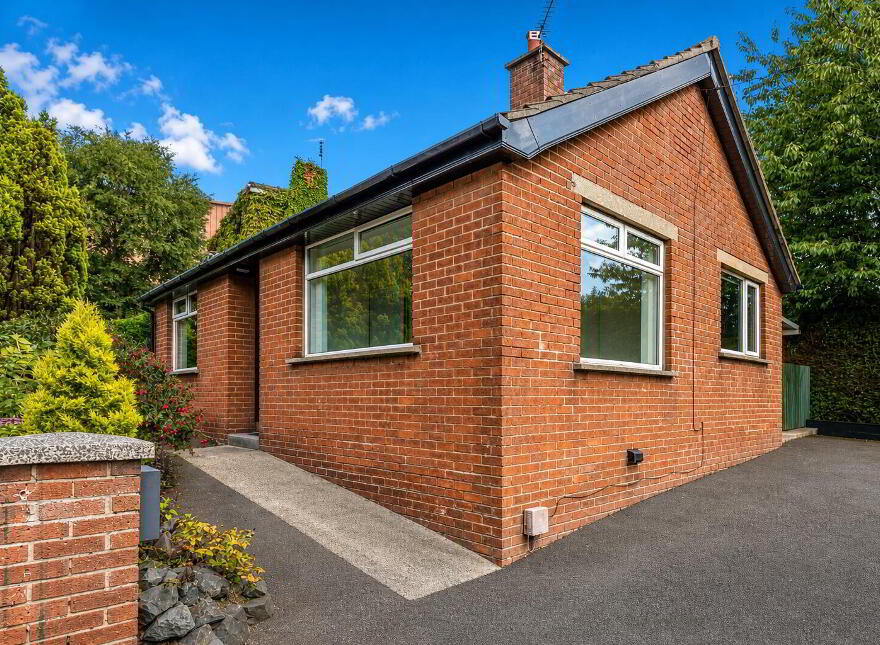 43 Donaghadee Road, Newtownards, BT23 7HB