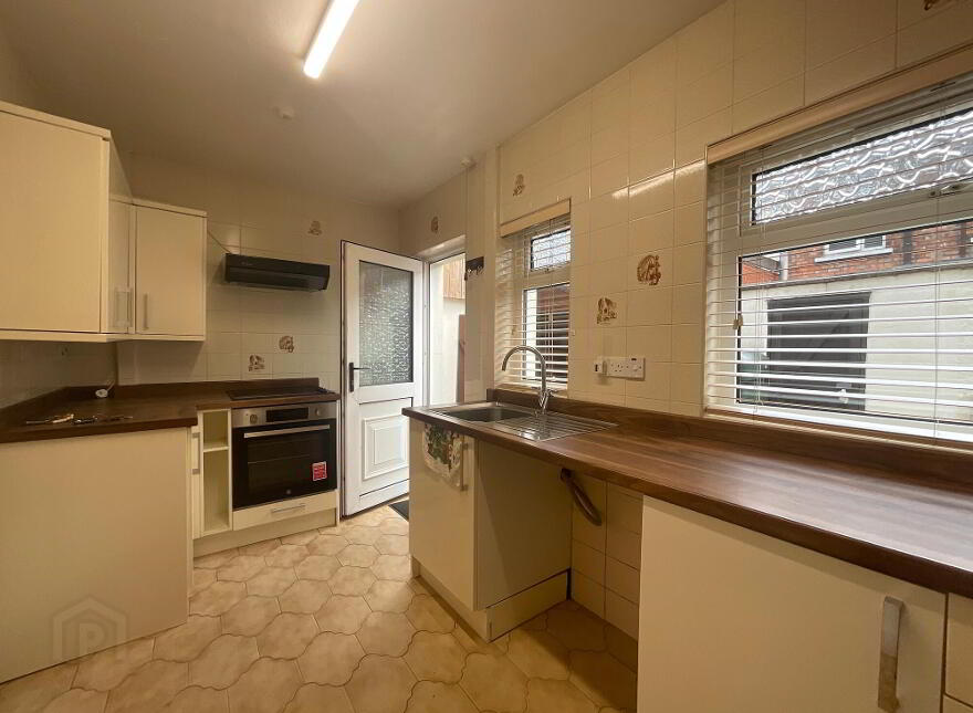 25 York Parade, Belfast, BT15 3QZ