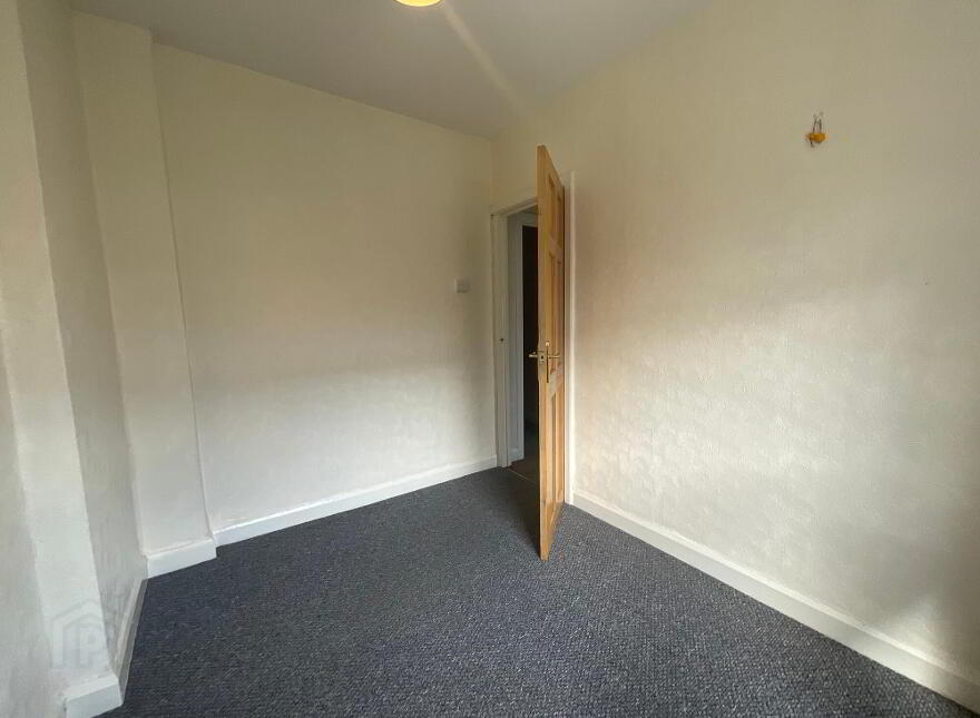 25 York Parade, Belfast, BT15 3QZ