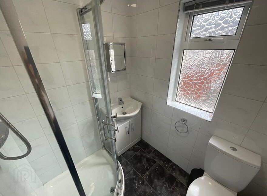 25 York Parade, Belfast, BT15 3QZ