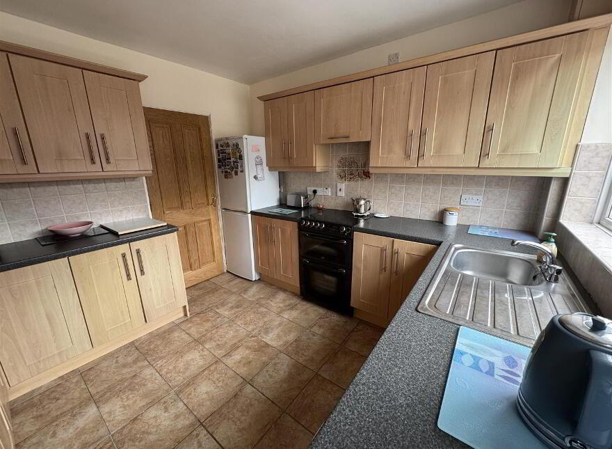 33 Woodland Grove, Antrim, BT41 4EF