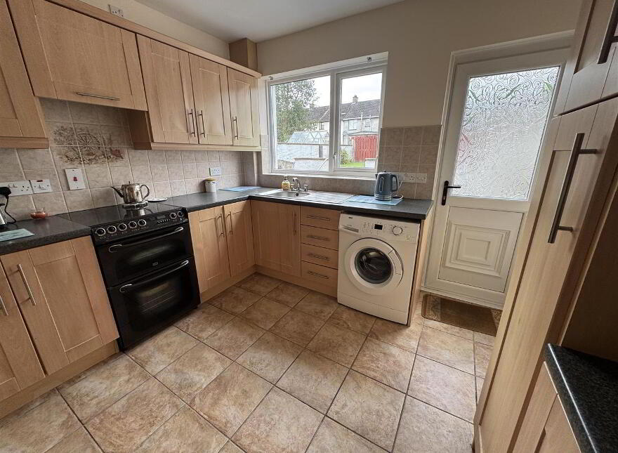 33 Woodland Grove, Antrim, BT41 4EF