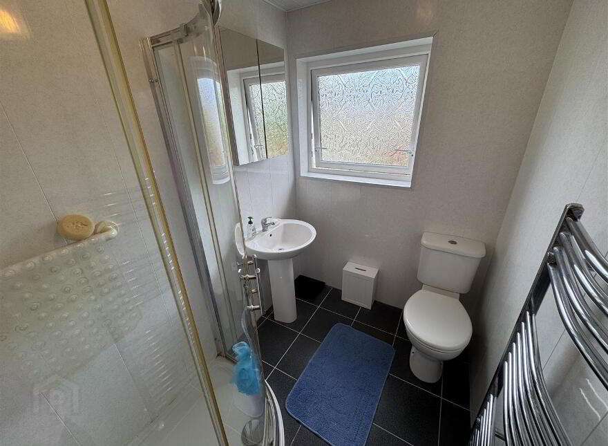 33 Woodland Grove, Antrim, BT41 4EF