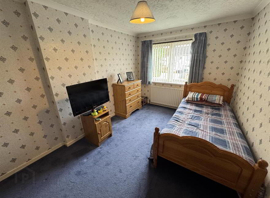33 Woodland Grove, Antrim, BT41 4EF