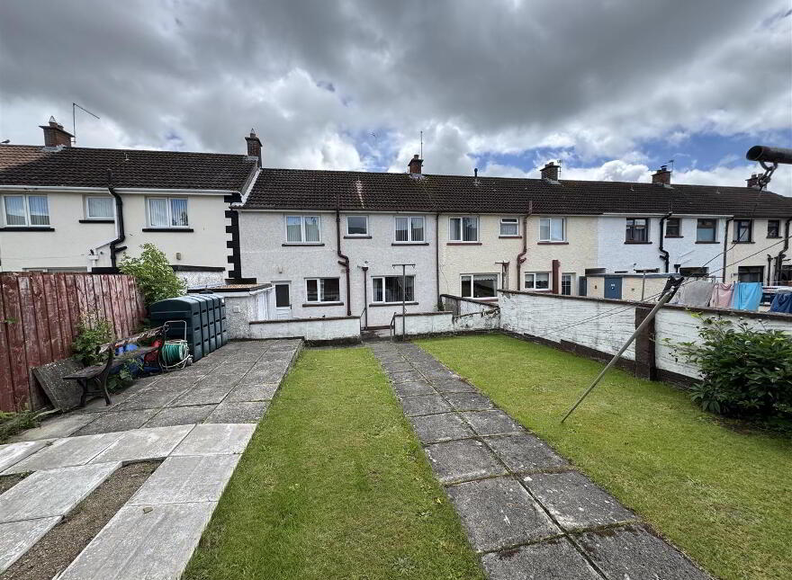 33 Woodland Grove, Antrim, BT41 4EF