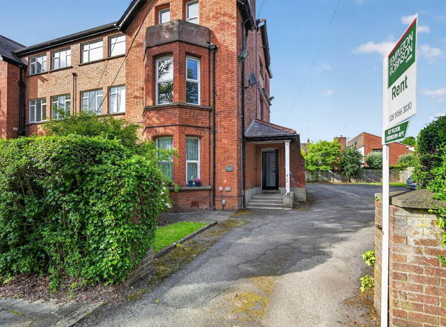 Apt 3, 52 Myrtlefield Park, Belfast, BT9 6NF
