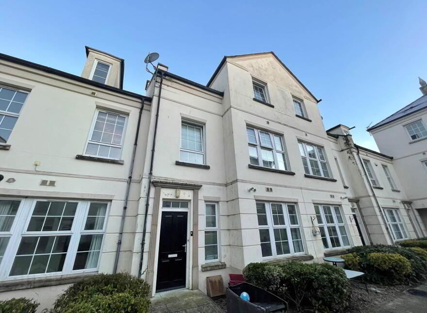 69 The Demesne, Belfast, BT8 8GT