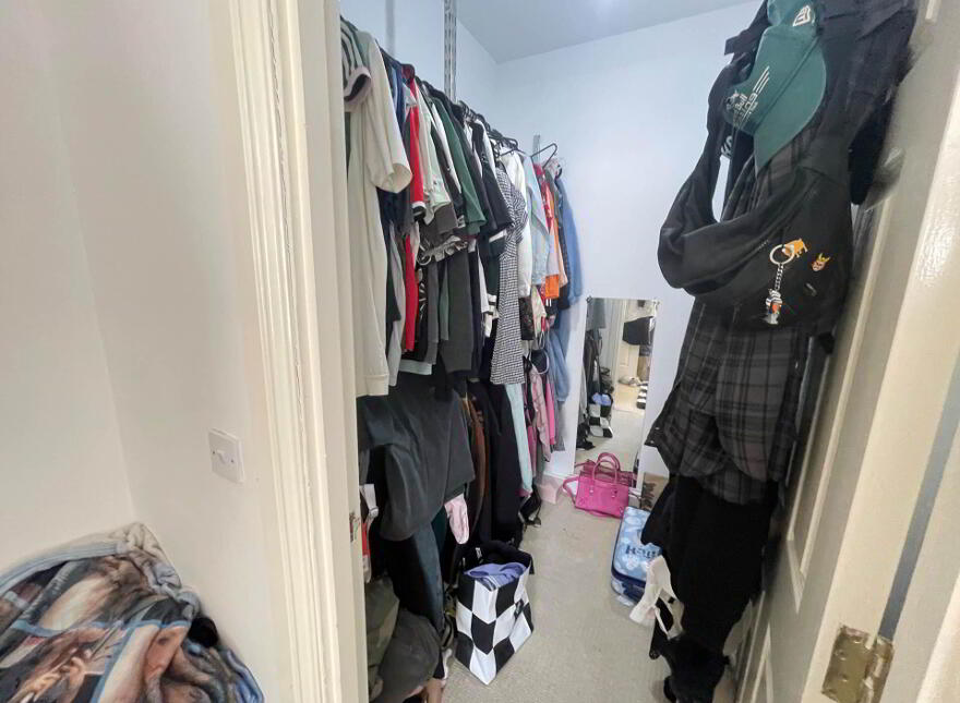 69 The Demesne, Belfast, BT8 8GT