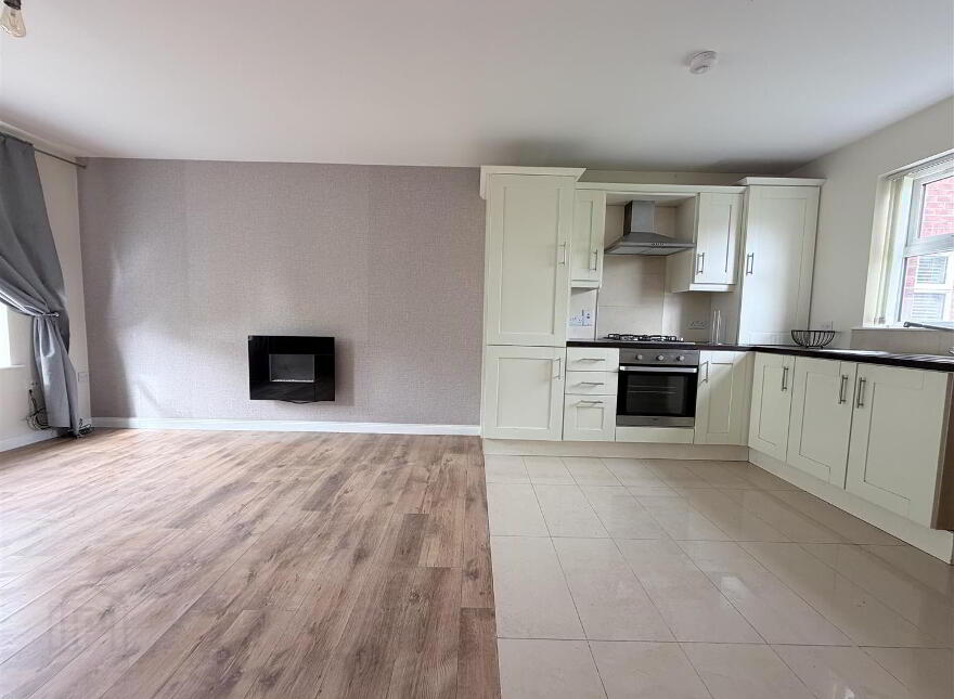 99 Gortin Meadows, Newbuildings, L'Derry, BT47 2TY