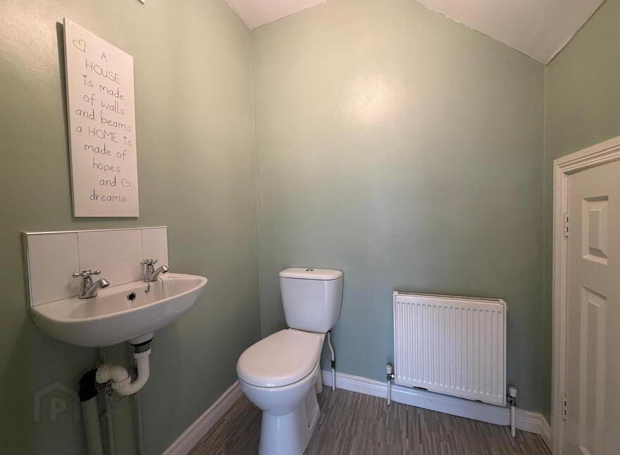 26 Brook Manor, Magheramason, L'Derry, BT47 2GD