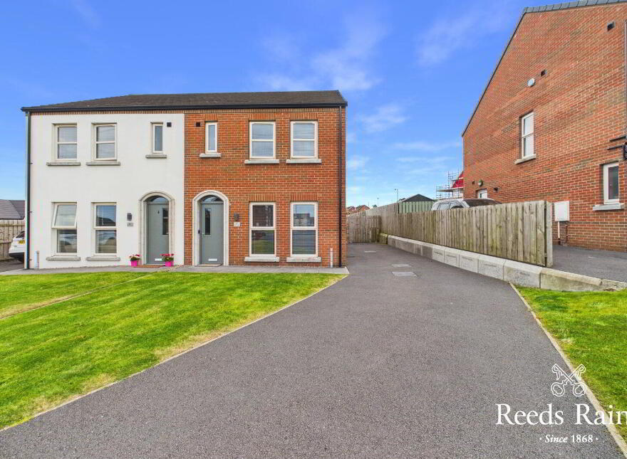 7 Aylesbury Grove, Newtownabbey, BT36 7YT