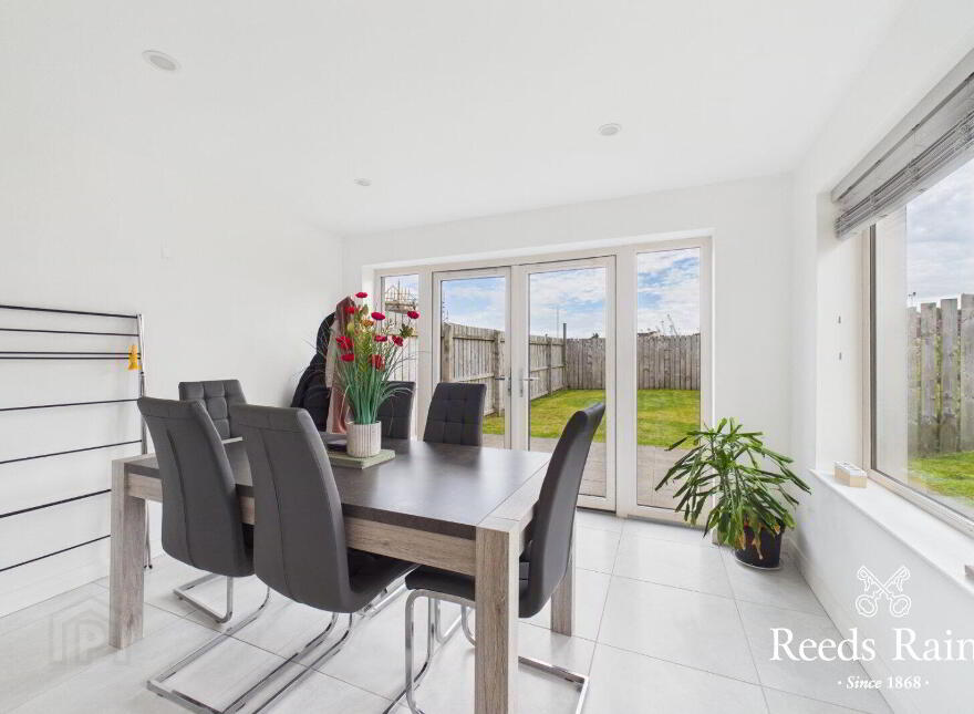 7 Aylesbury Grove, Newtownabbey, BT36 7YT