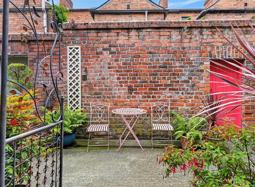 19 Ardmore Avenue, Ormeau, Belfast, BT7 3HD