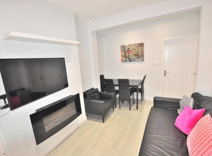 14 Egeria Street, Belfast, BT12 5PN