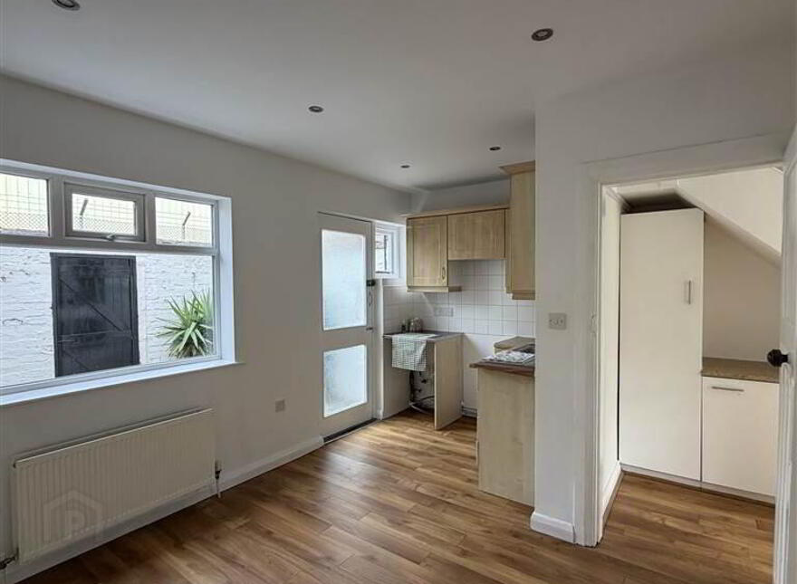 33 Ava Park, Ormeau, Belfast, BT7 3BX