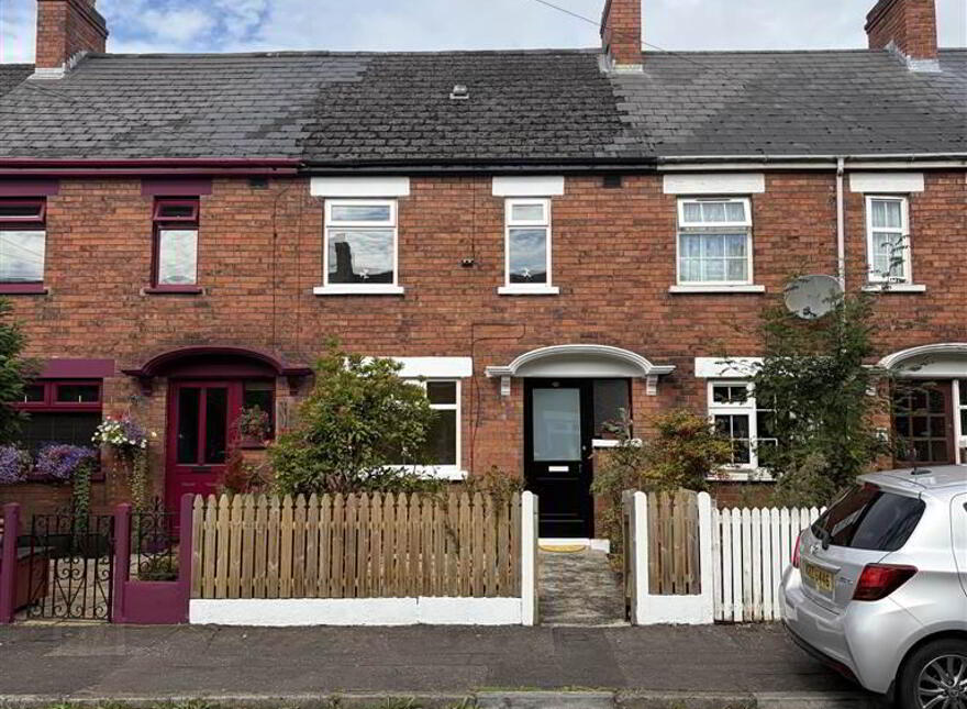 33 Ava Park, Ormeau, Belfast, BT7 3BX