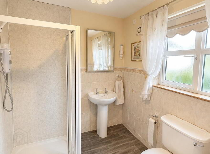5 Coolnagard Meadows, Omagh, BT78 1AU