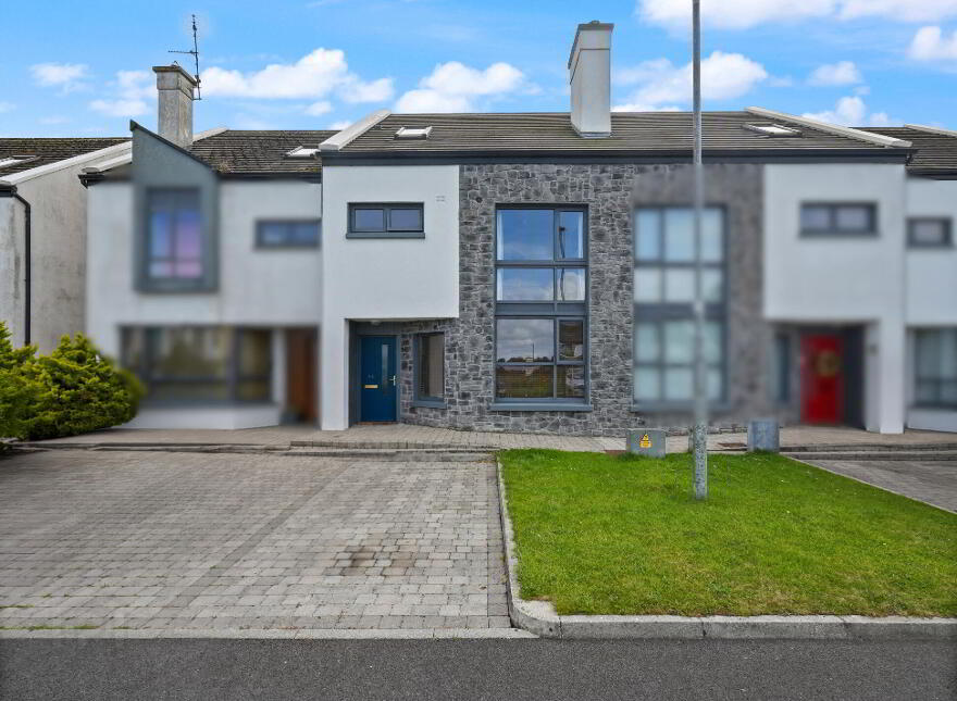 35 Glenbrook, Knock, F12TV26