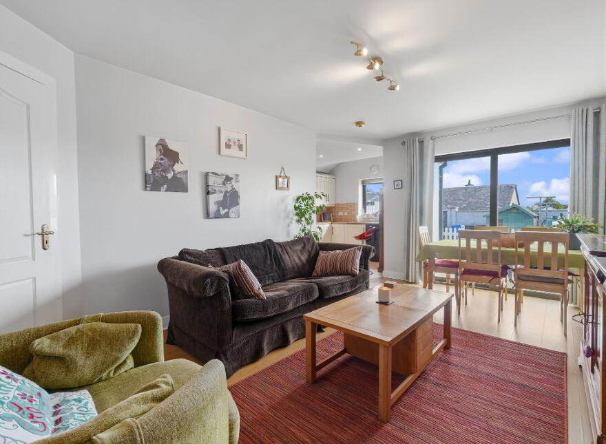 35 Glenbrook, Knock, F12TV26