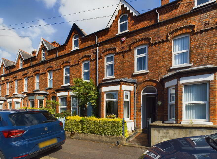 38 St Ives Gardens, Stranmillis, Belfast, BT9 5DN