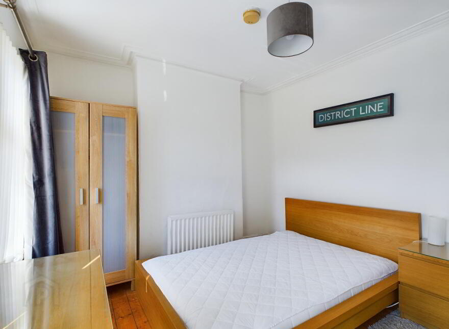 38 St Ives Gardens, Stranmillis, Belfast, BT9 5DN