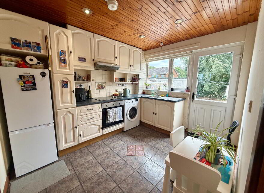 6 Woodford Park, Armagh, BT60 2BB