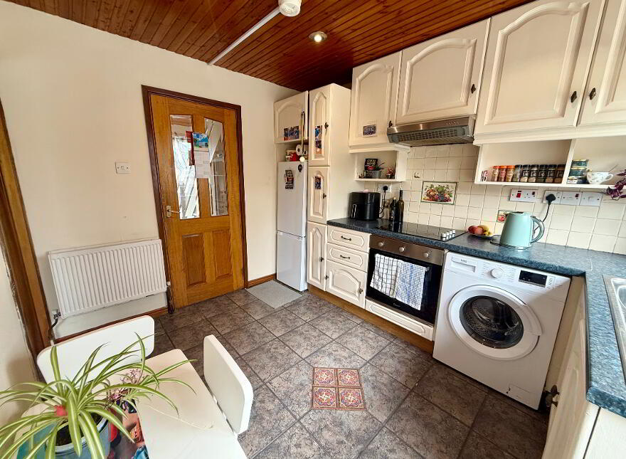 6 Woodford Park, Armagh, BT60 2BB