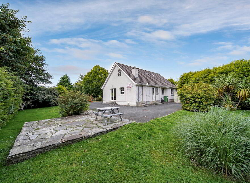 Erin's Cottage, College Farm Road, Letterkenny, F92DY7T