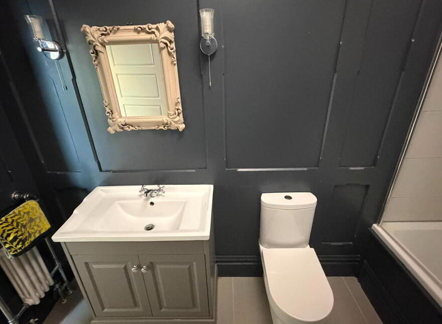 Apartment 3 13 Wellington Park, Belfast, BT9 6DJ