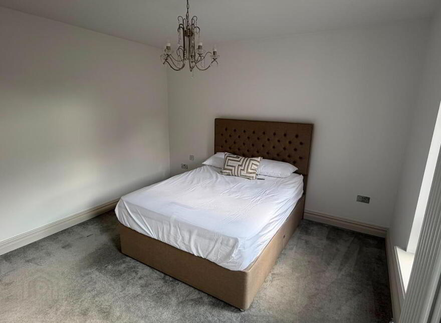 Apartment 3 13 Wellington Park, Belfast, BT9 6DJ