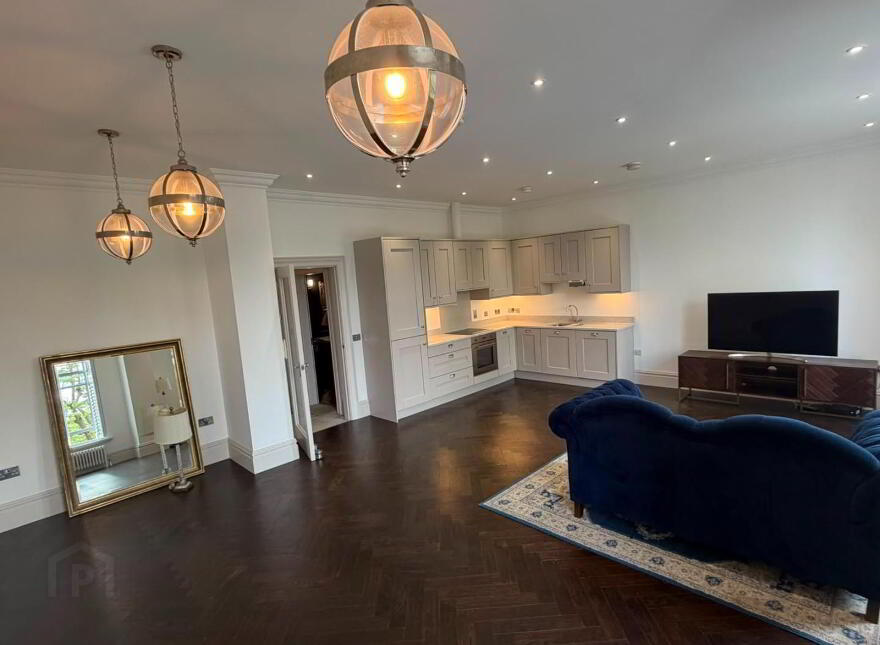 Apartment 3 13 Wellington Park, Belfast, BT9 6DJ