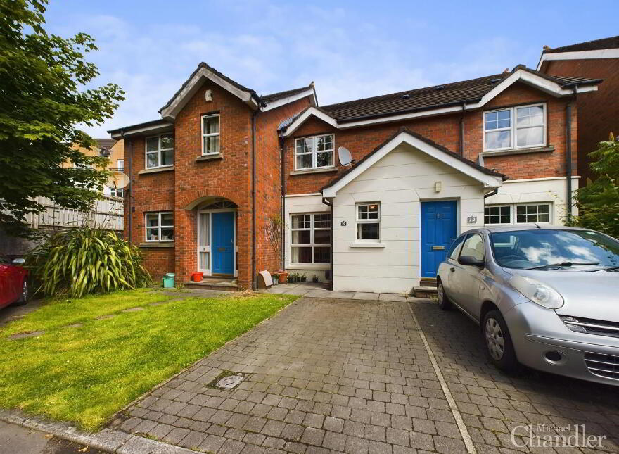 10 Ardenlee Court, Belfast, BT6 8QE