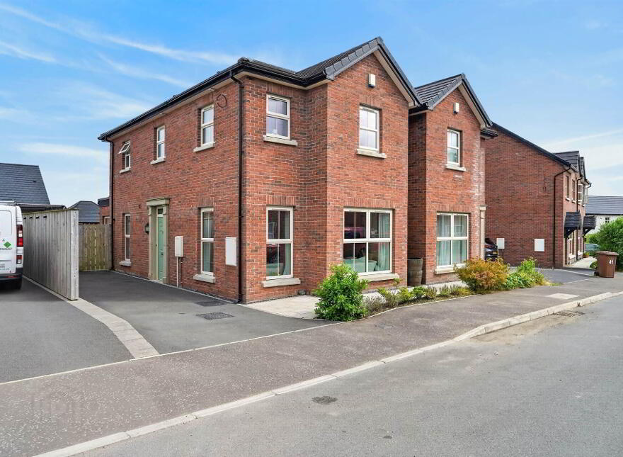 43 Helens Wood Green, Bangor, BT19 1GD