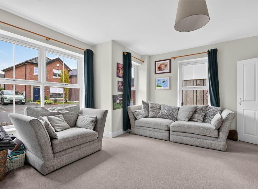 43 Helens Wood Green, Bangor, BT19 1GD