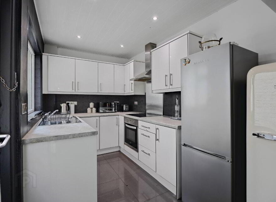 5 Ulsterville Gardens, Belfast, BT9 7BA
