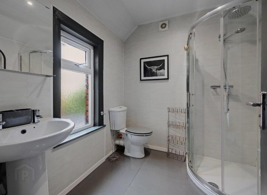 5 Ulsterville Gardens, Belfast, BT9 7BA