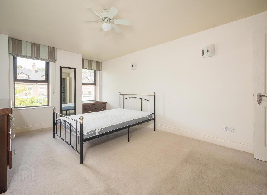 Apt 6 Myrtlefield Manor, 1 Myrtlefield Park, Belfast, BT9 6NE