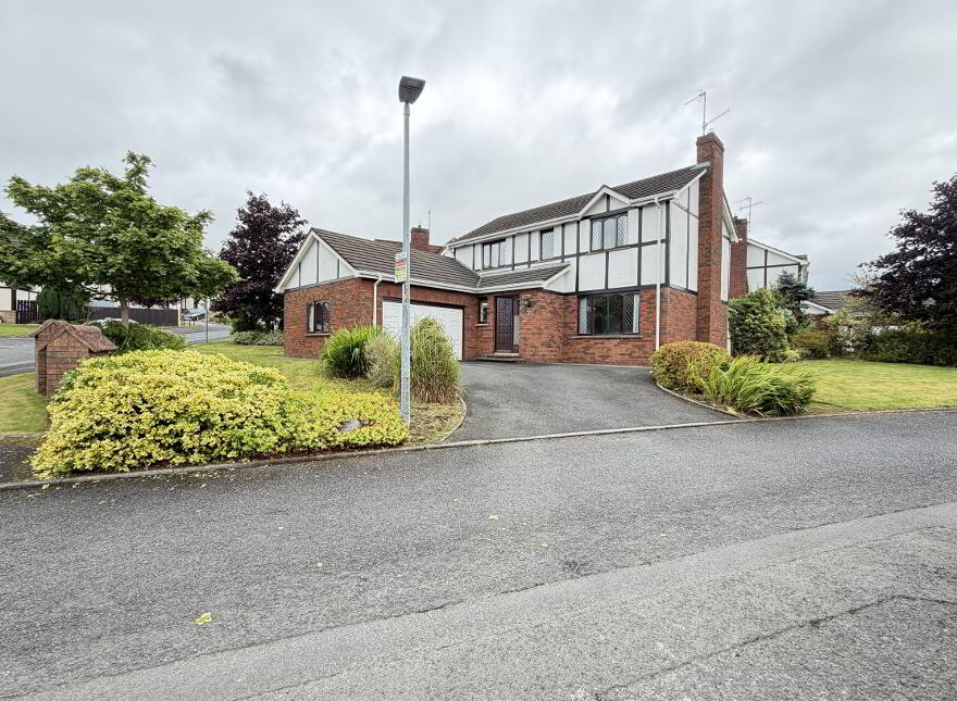 14 The Tudors, Banbridge, BT32 4QR