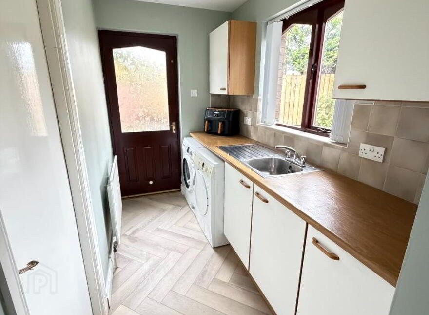 14 The Tudors, Banbridge, BT32 4QR