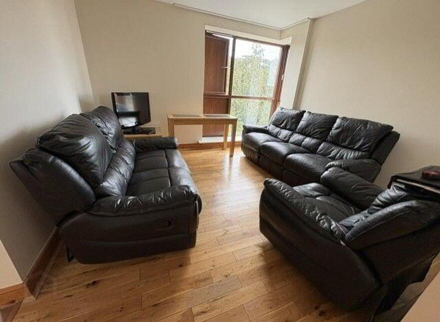 Apartment 17 Castlegate Drive, Adamstown Castle, Adamstown, Lucan, K78EH26