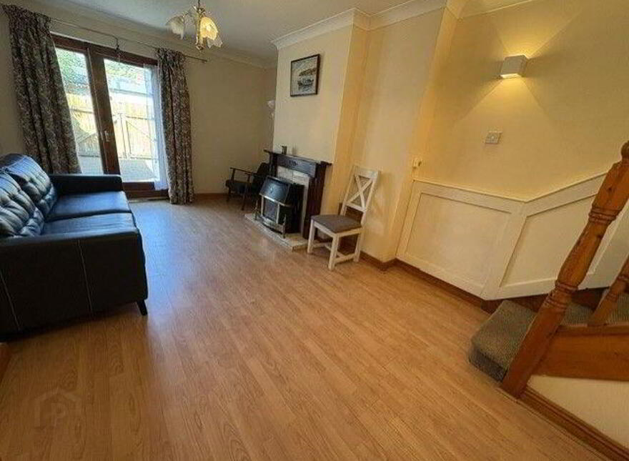 4 The Square, Lucan, K78W8K7