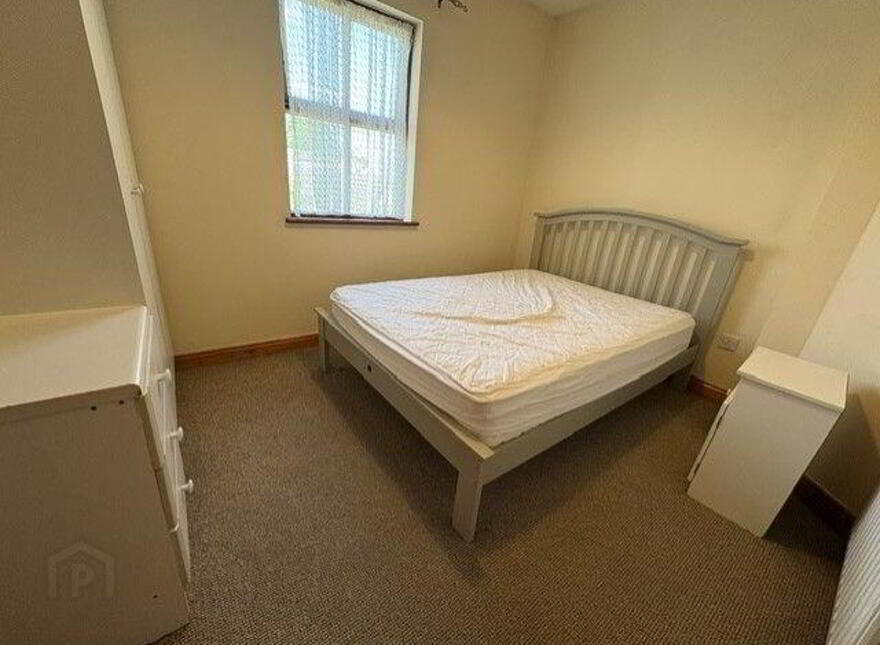 4 The Square, Lucan, K78W8K7