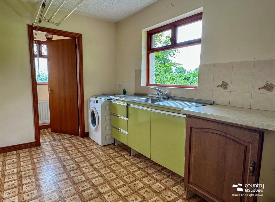 26 Lisnalinchy Road, Ballyclare, BT39 9PA