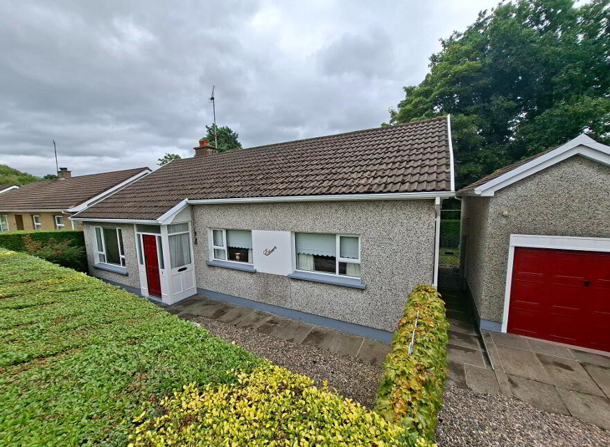 11 Pinewood Avenue, Omagh, BT79 0DB